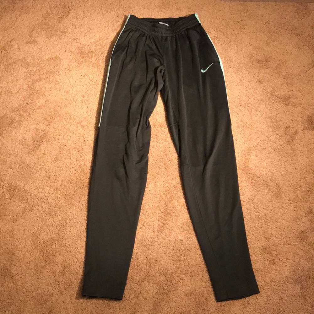 women’s Nike sweatpants